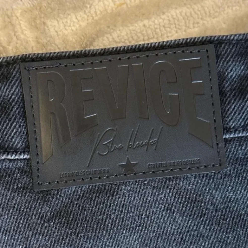 REVICE Stellar Midnight - Picture 6 of 7